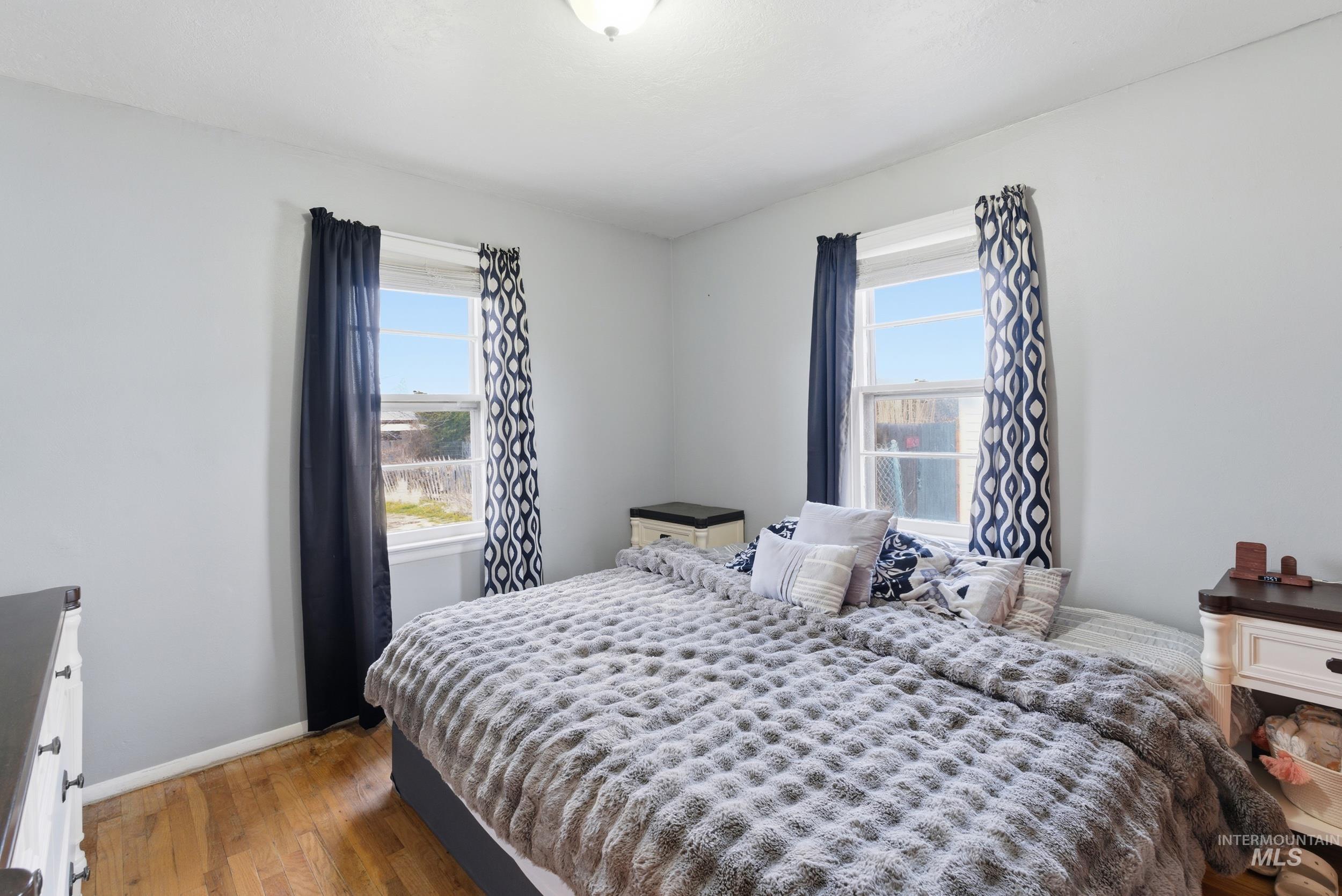 property viewer photo 16