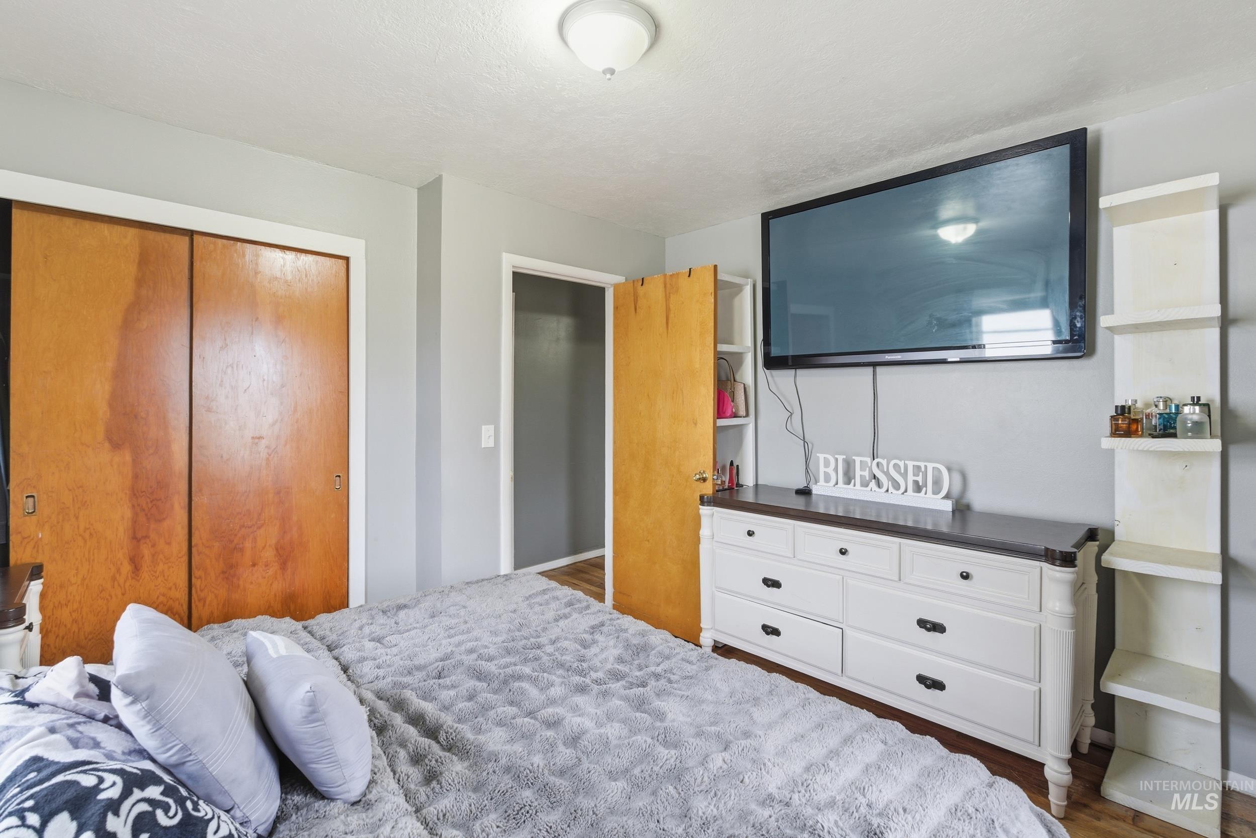 property viewer photo 17