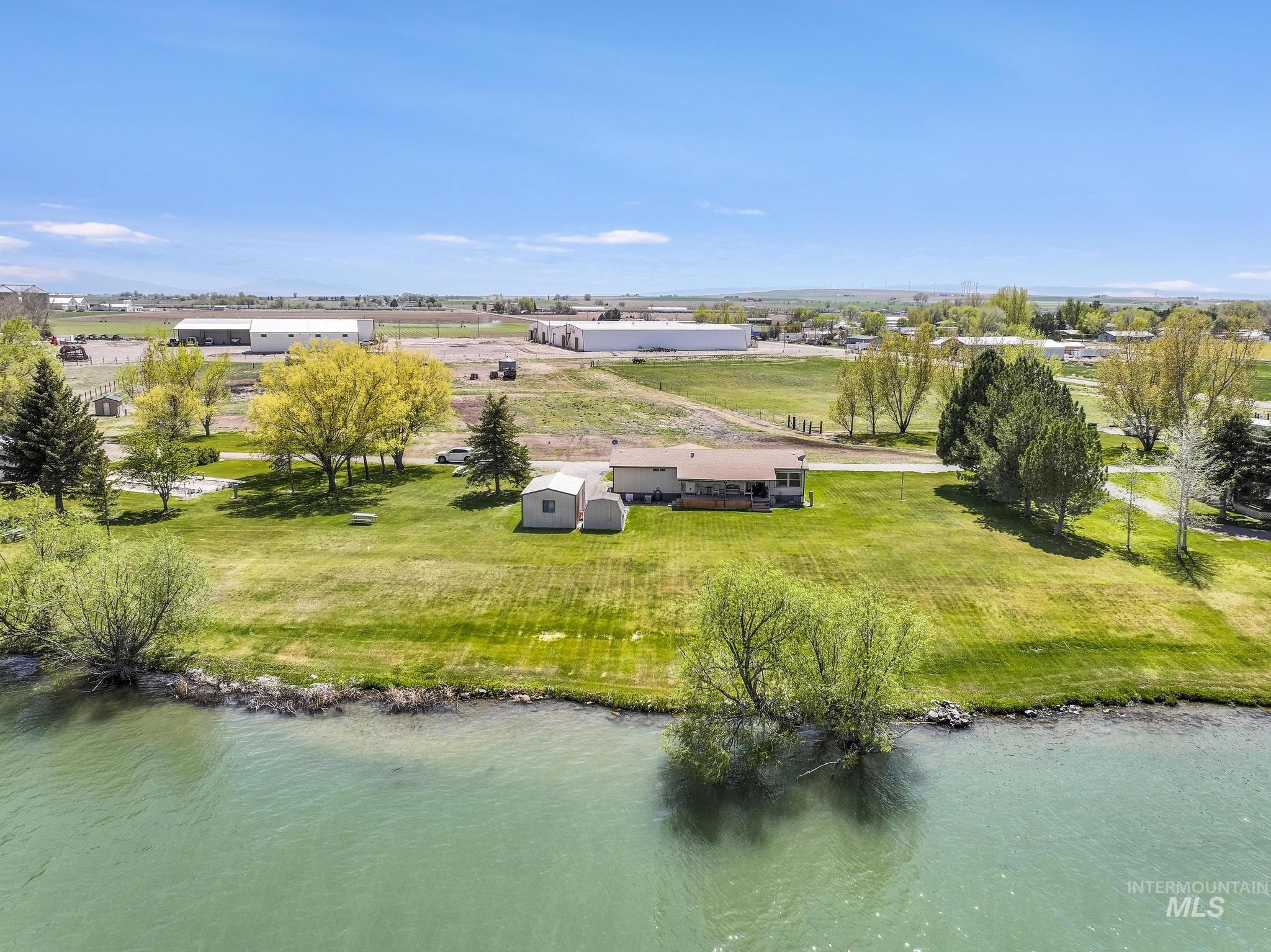 main property photo 12