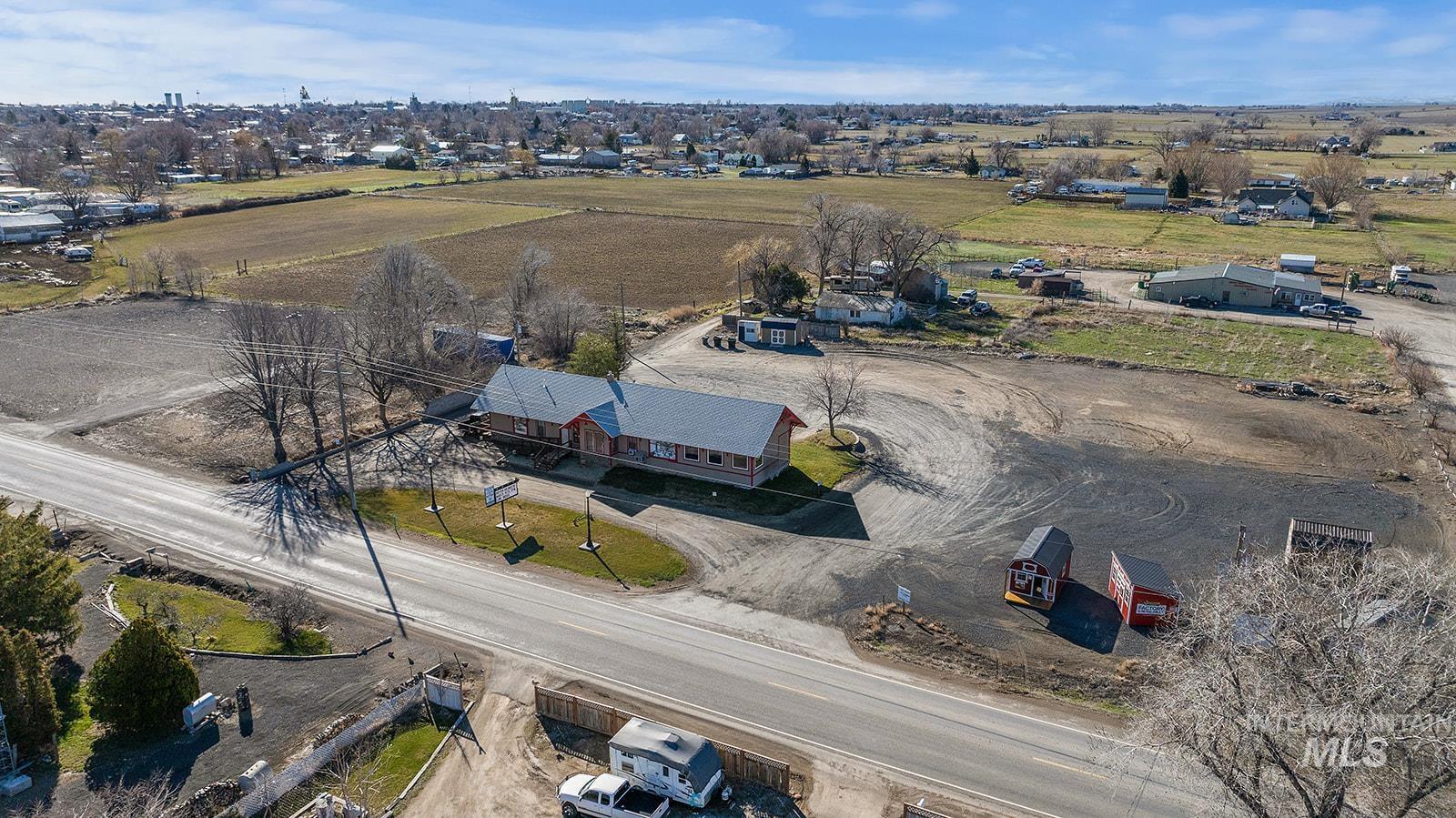 main property photo 25