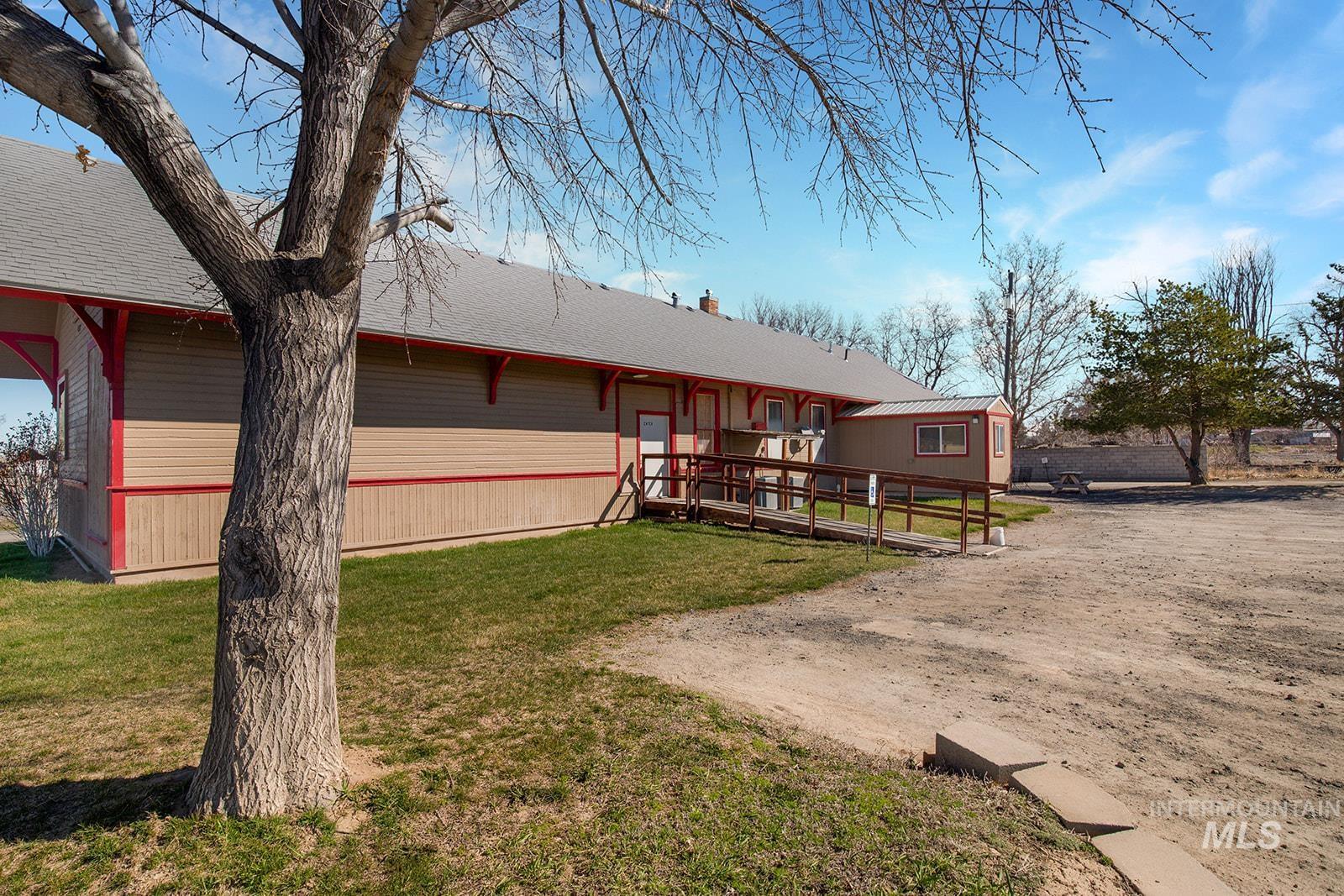 main property photo 5
