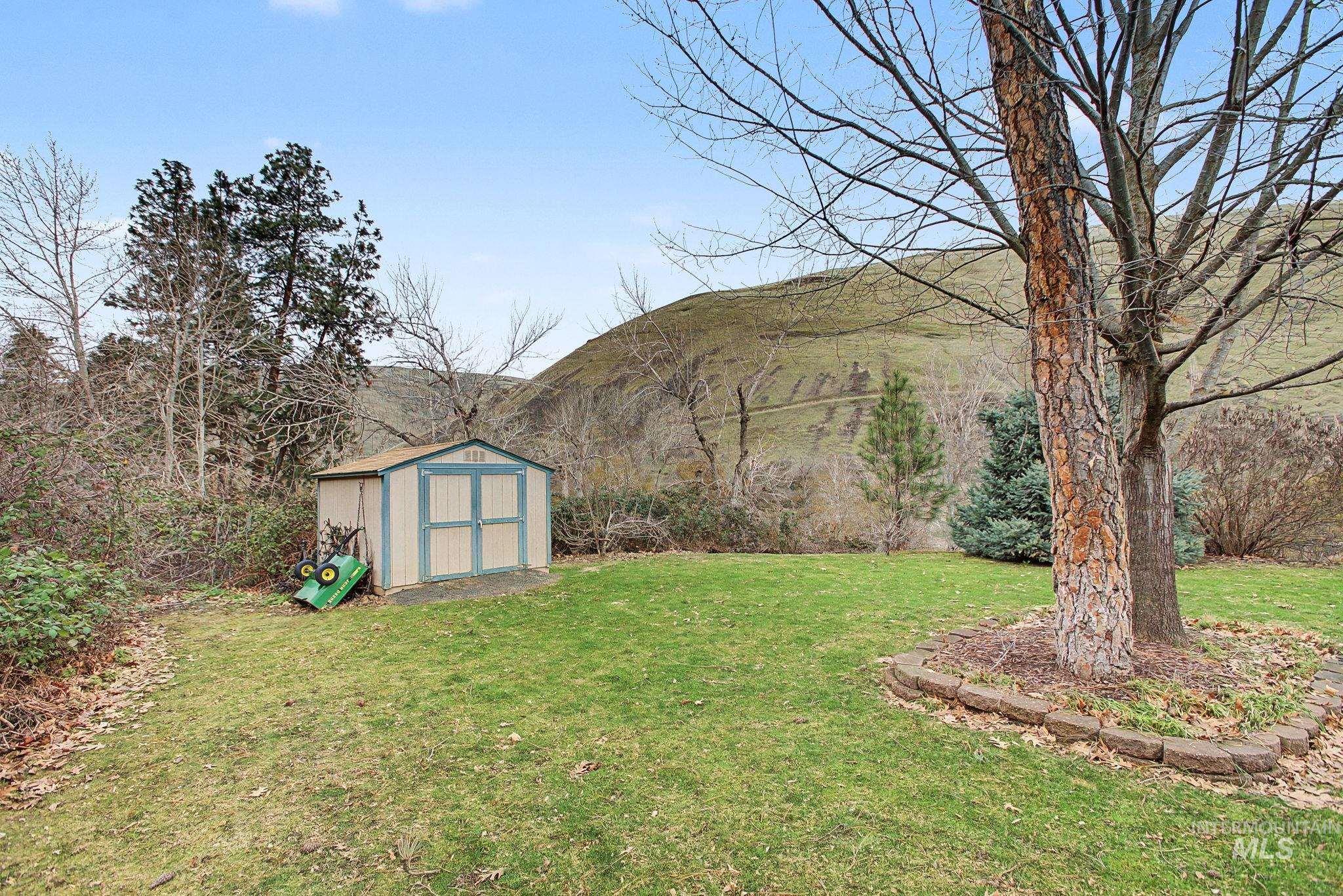 main property photo 44