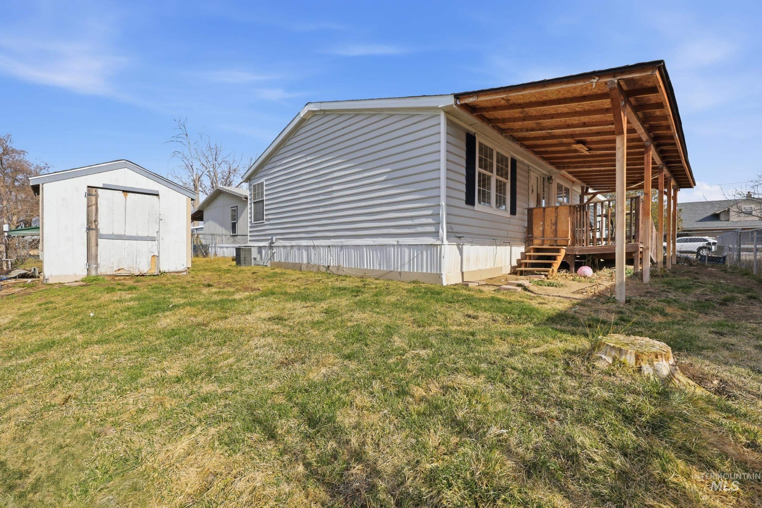 main property photo 23