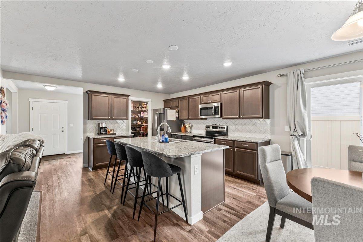 property viewer photo 12