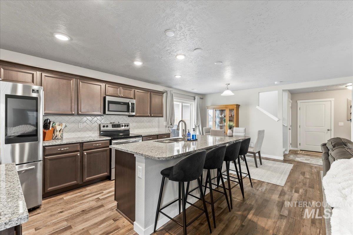 property viewer photo 13