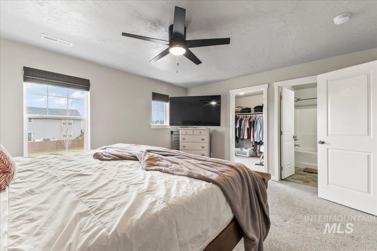 property viewer photo 26