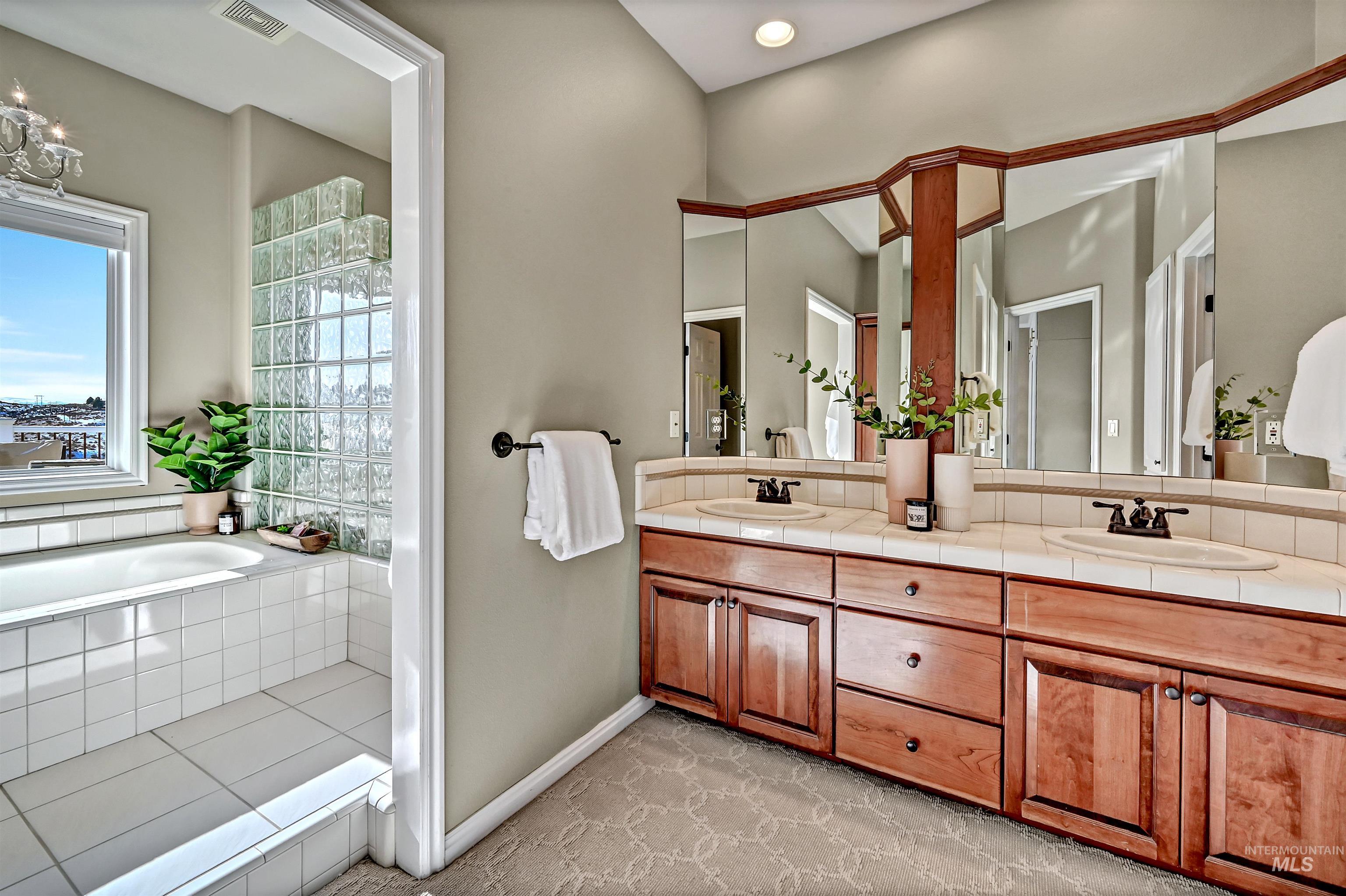 property viewer photo 10