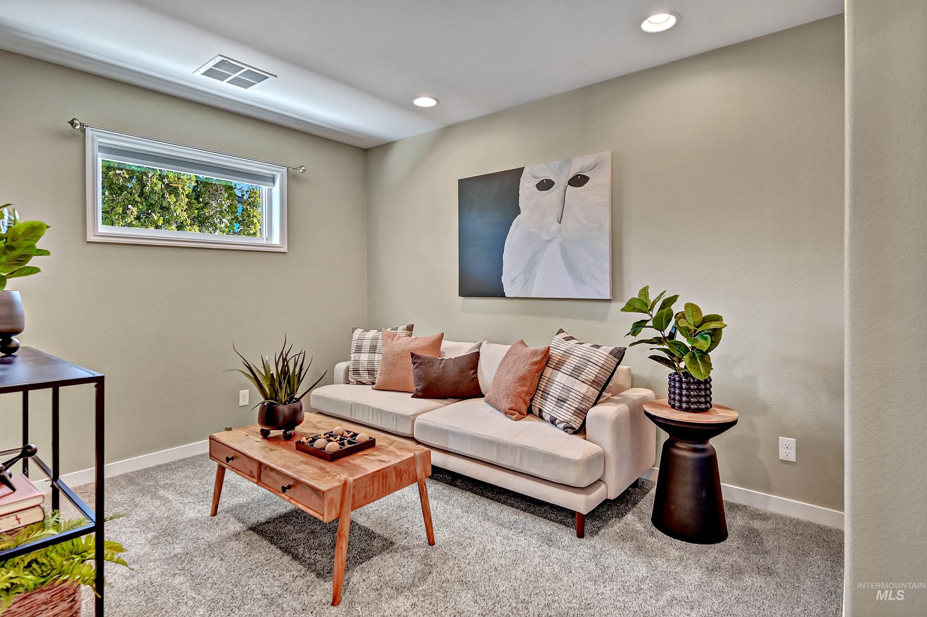 property viewer photo 19