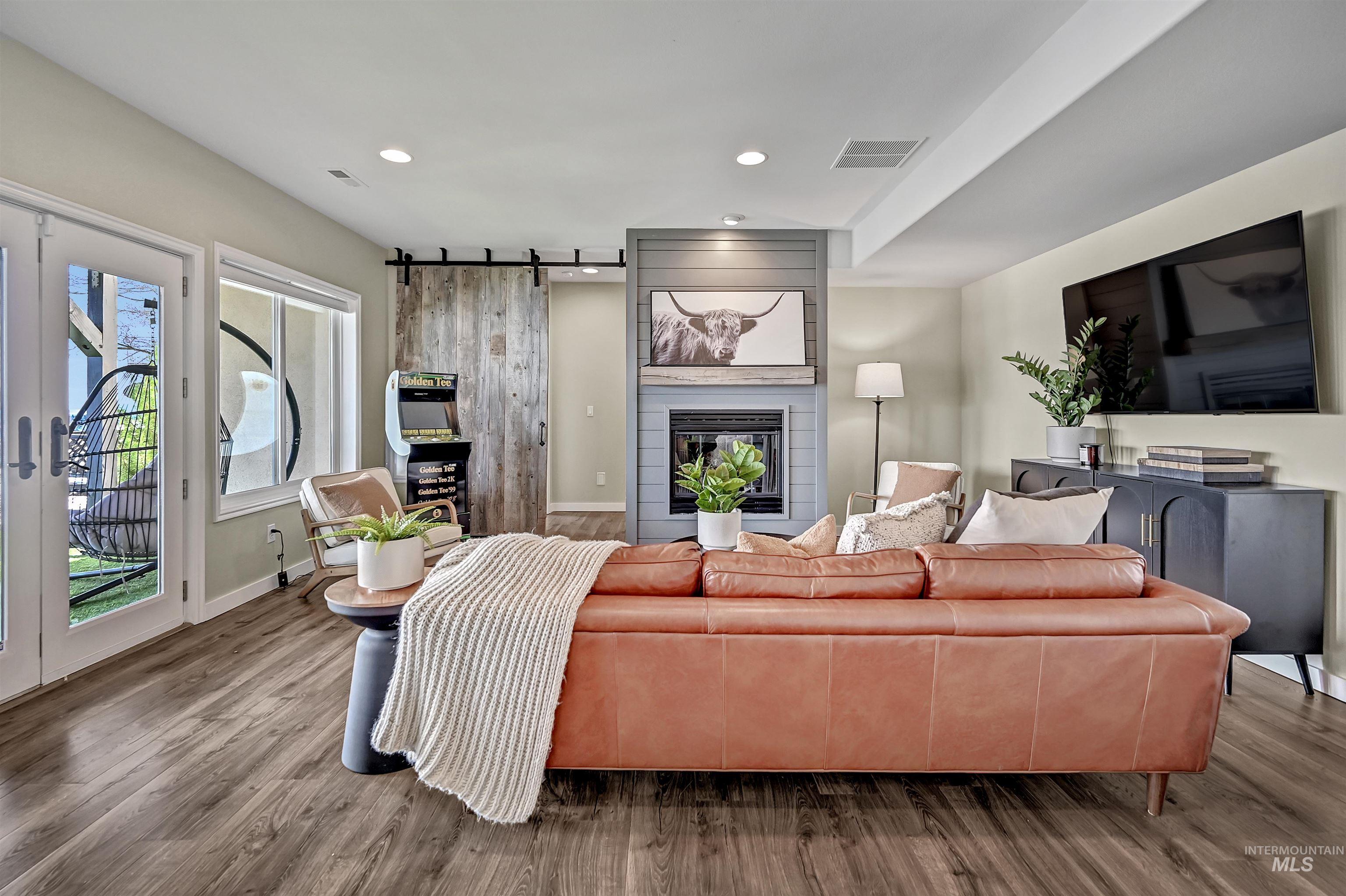 property viewer photo 24
