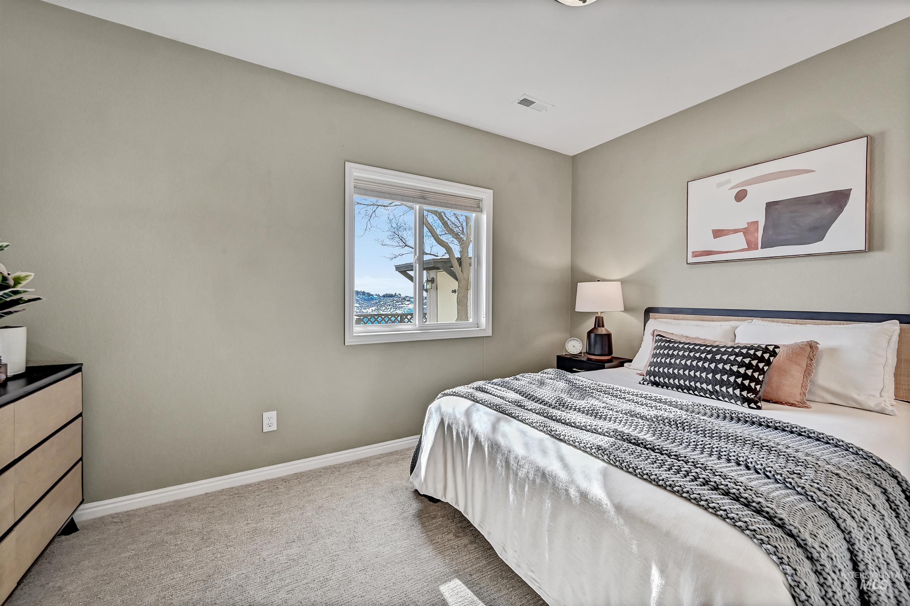 property viewer photo 26