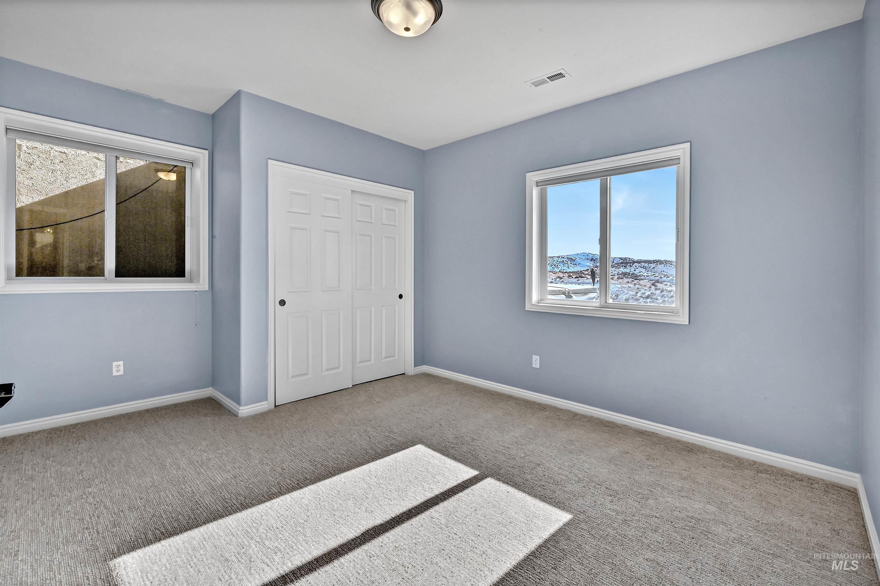 property viewer photo 30