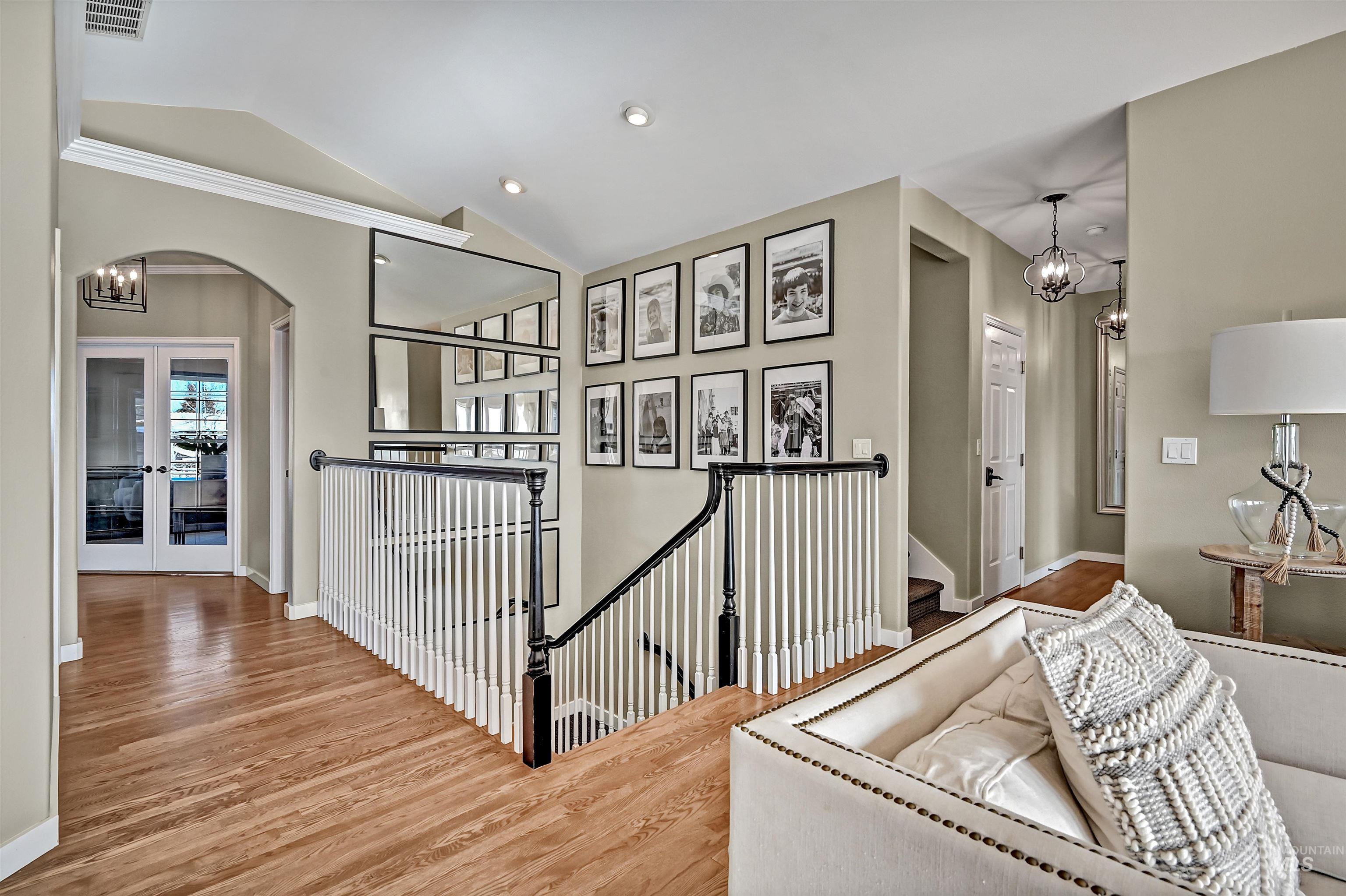 property viewer photo 7