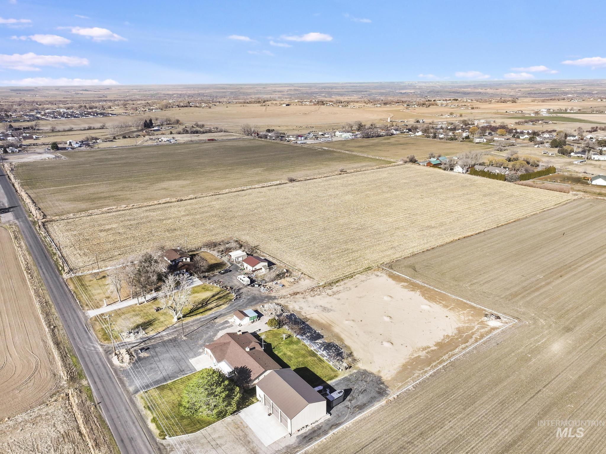 main property photo 4