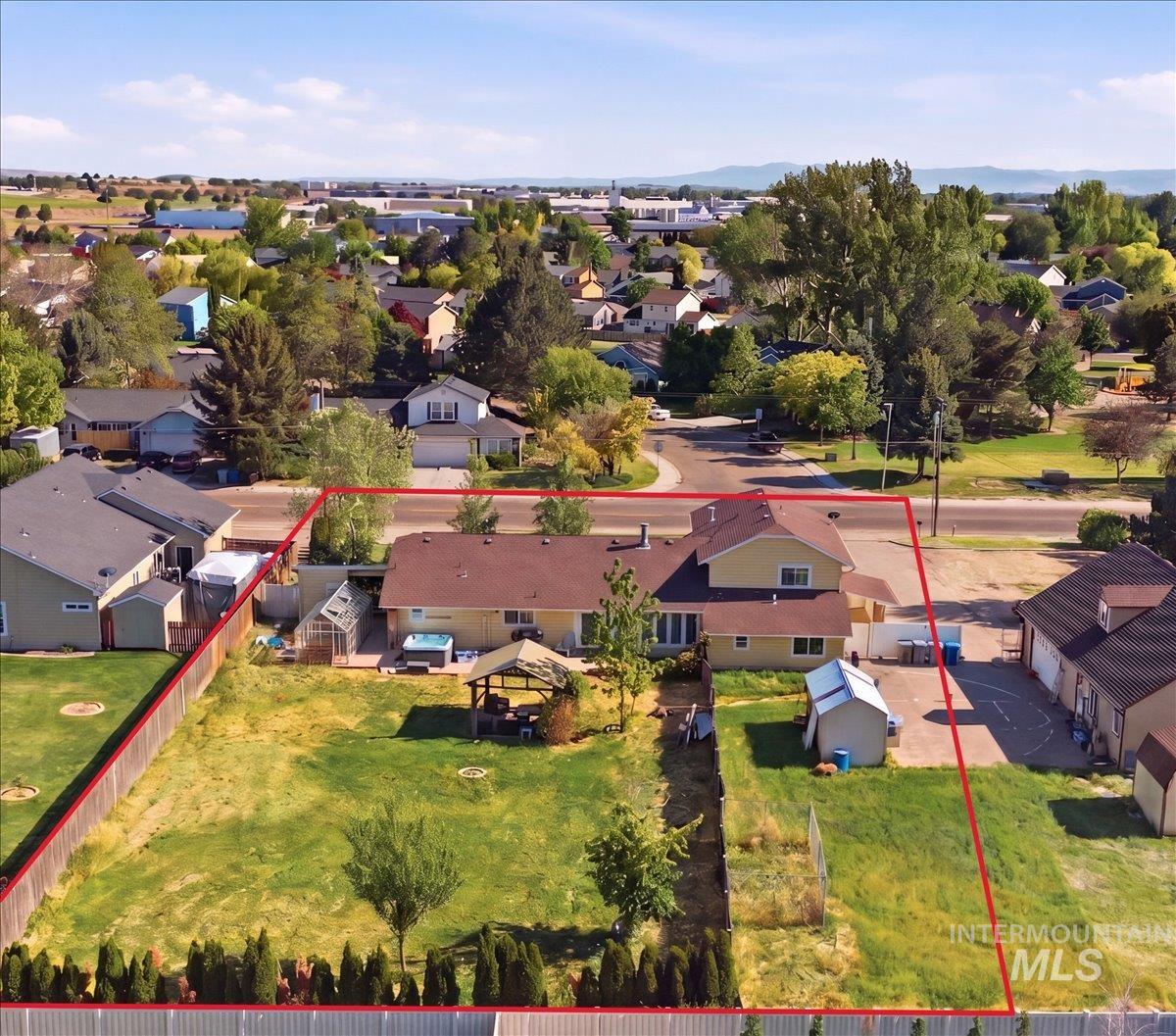 main property photo 33
