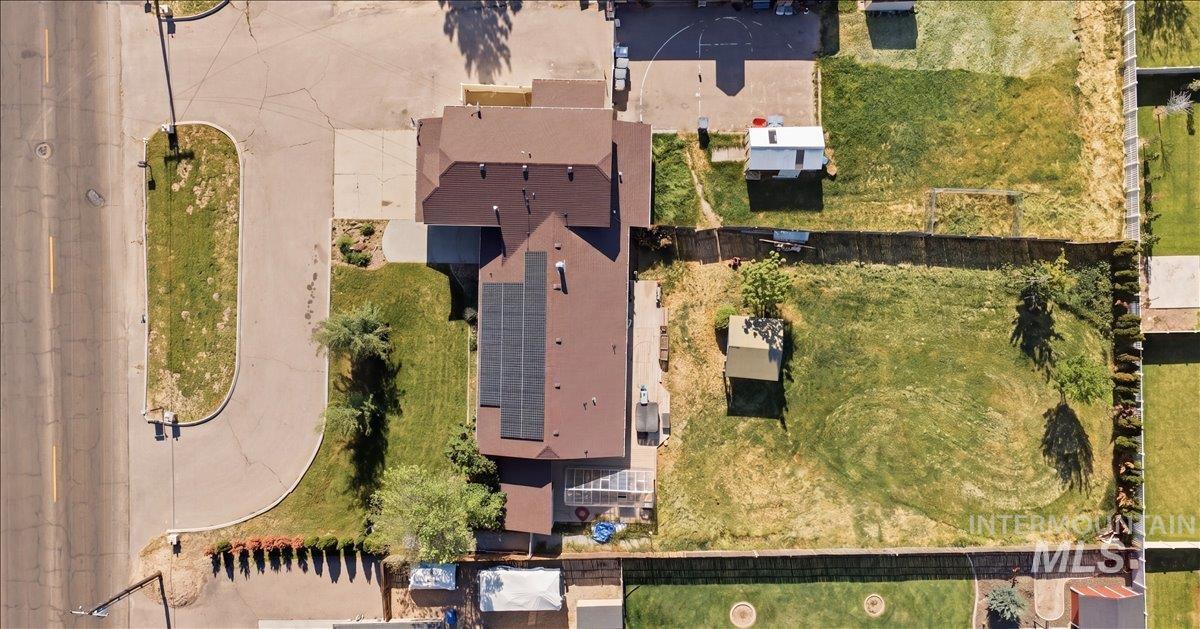 main property photo 34