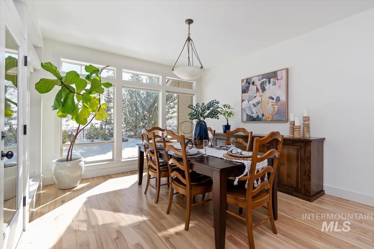 property viewer photo 12