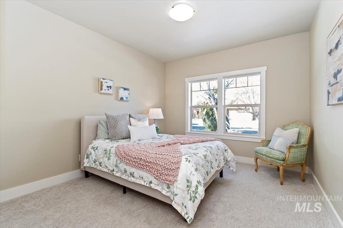 property viewer photo 20