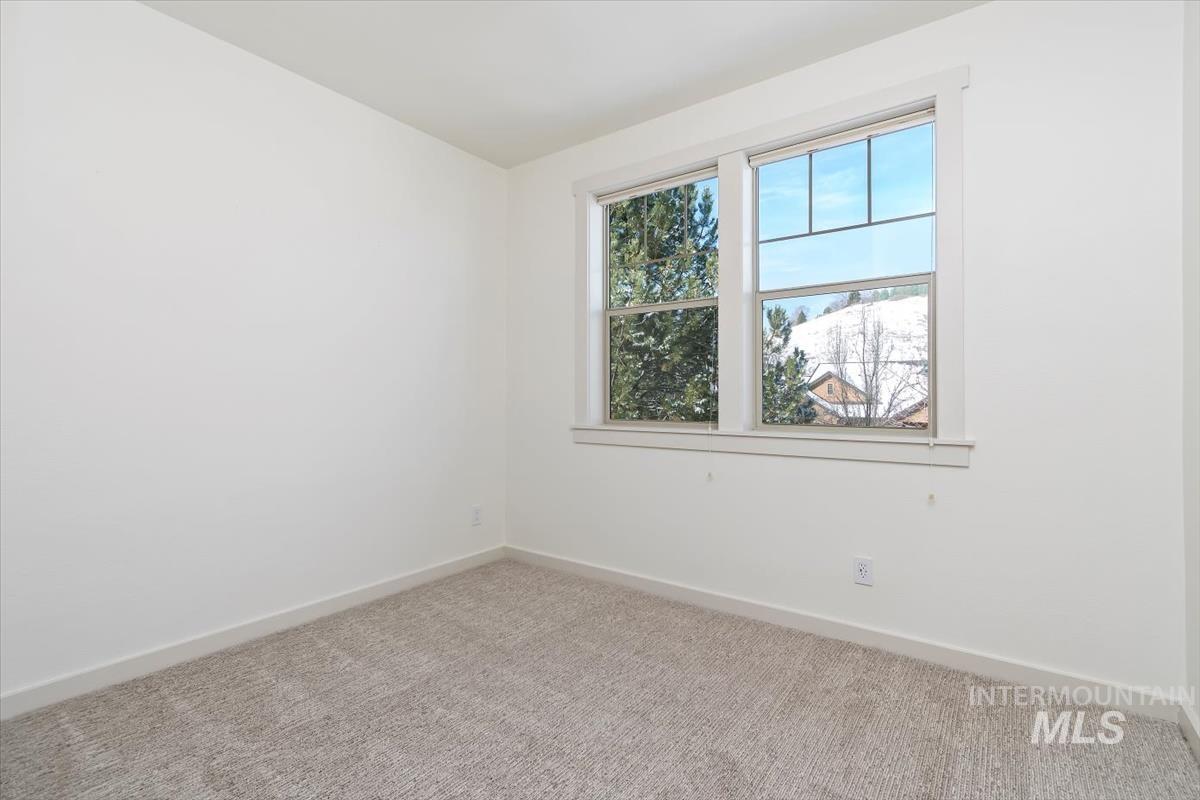 property viewer photo 26