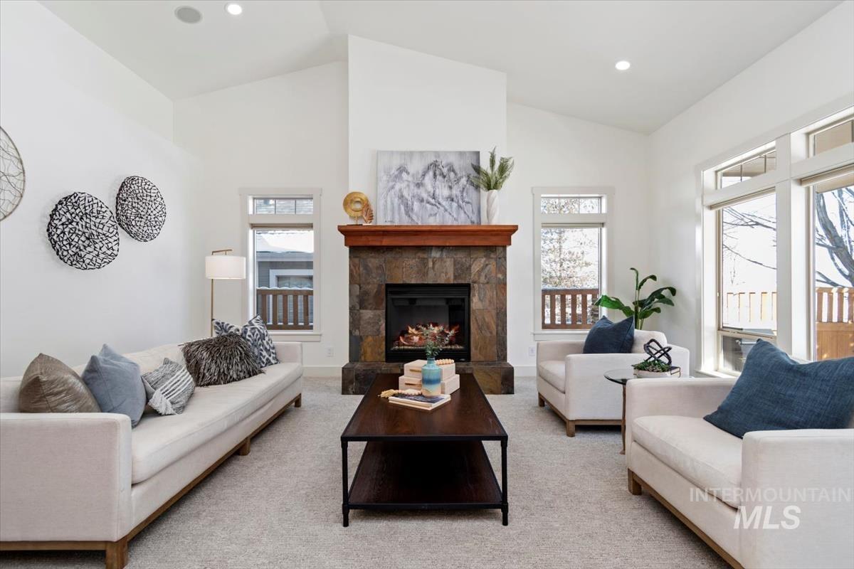 property viewer photo 5
