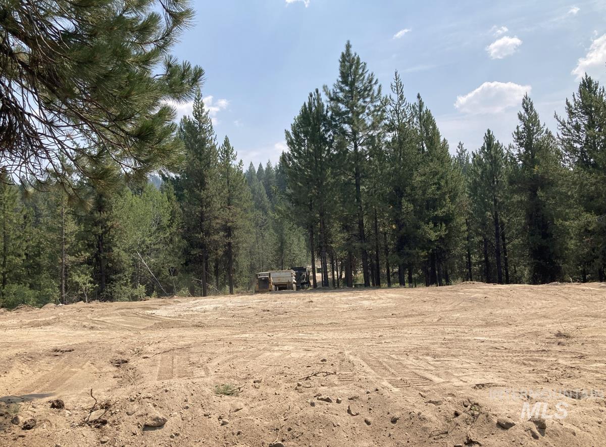 main property photo 10