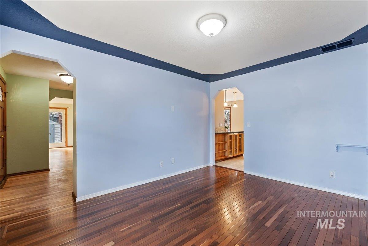 property viewer photo 13