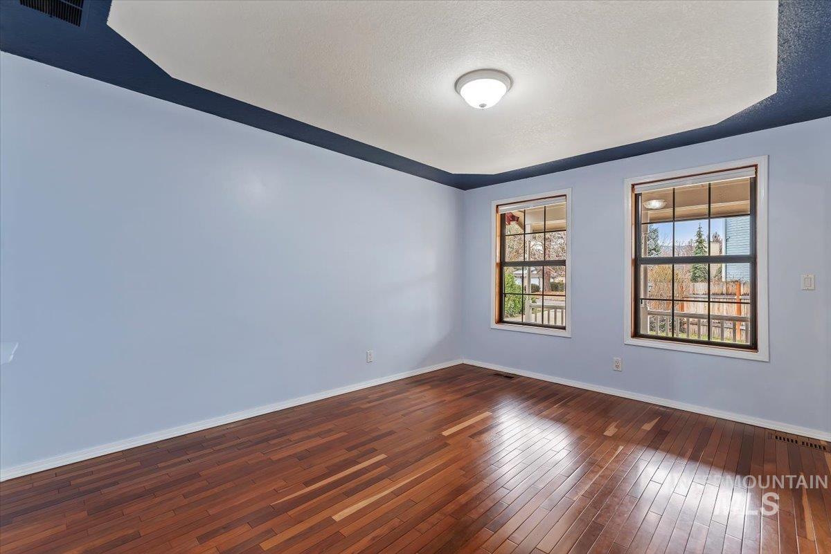 property viewer photo 14