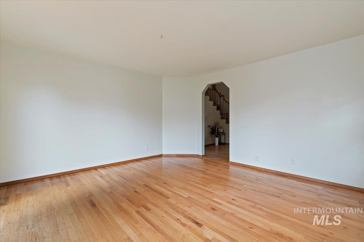 property viewer photo 16