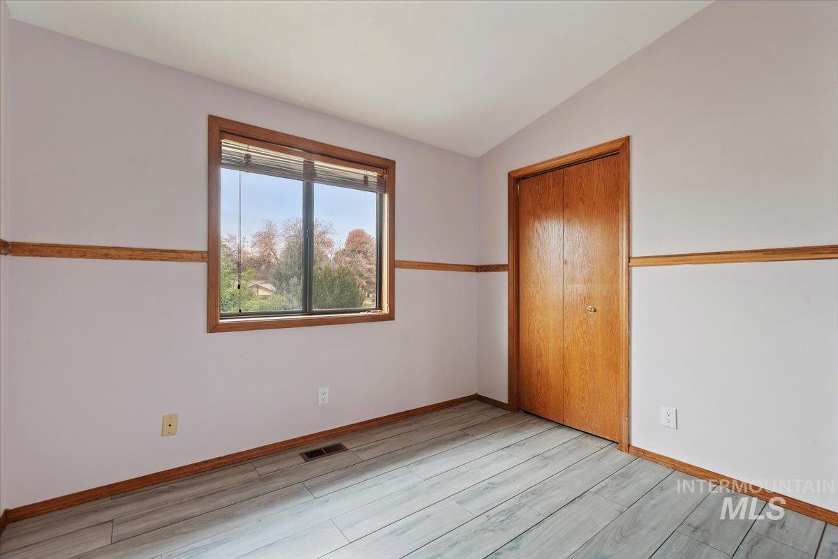 property viewer photo 24