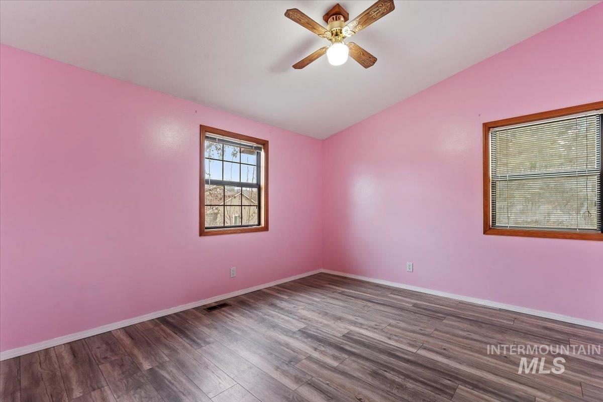 property viewer photo 27