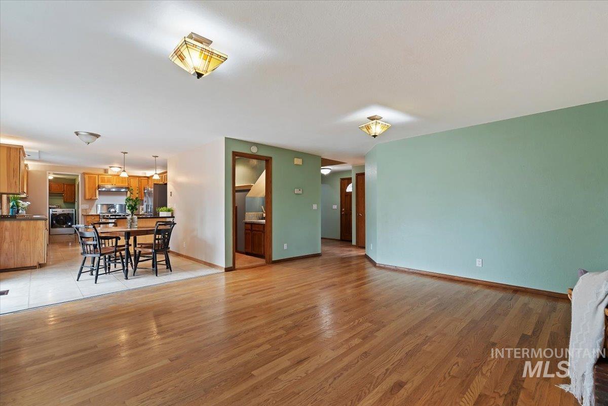 property viewer photo 6