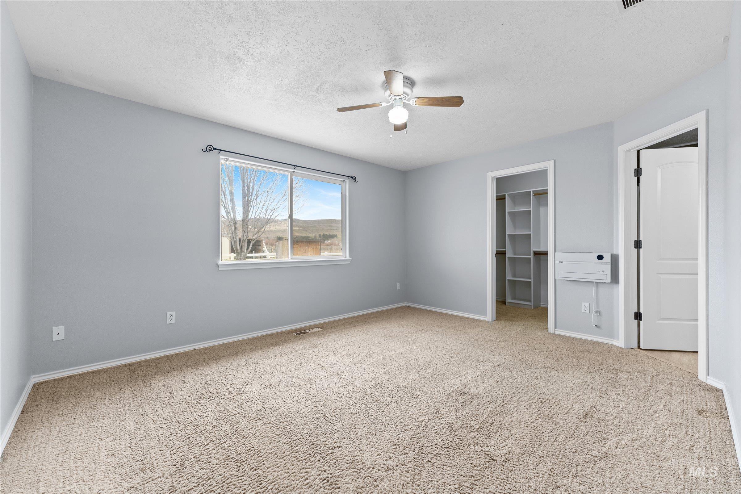 property viewer photo 11
