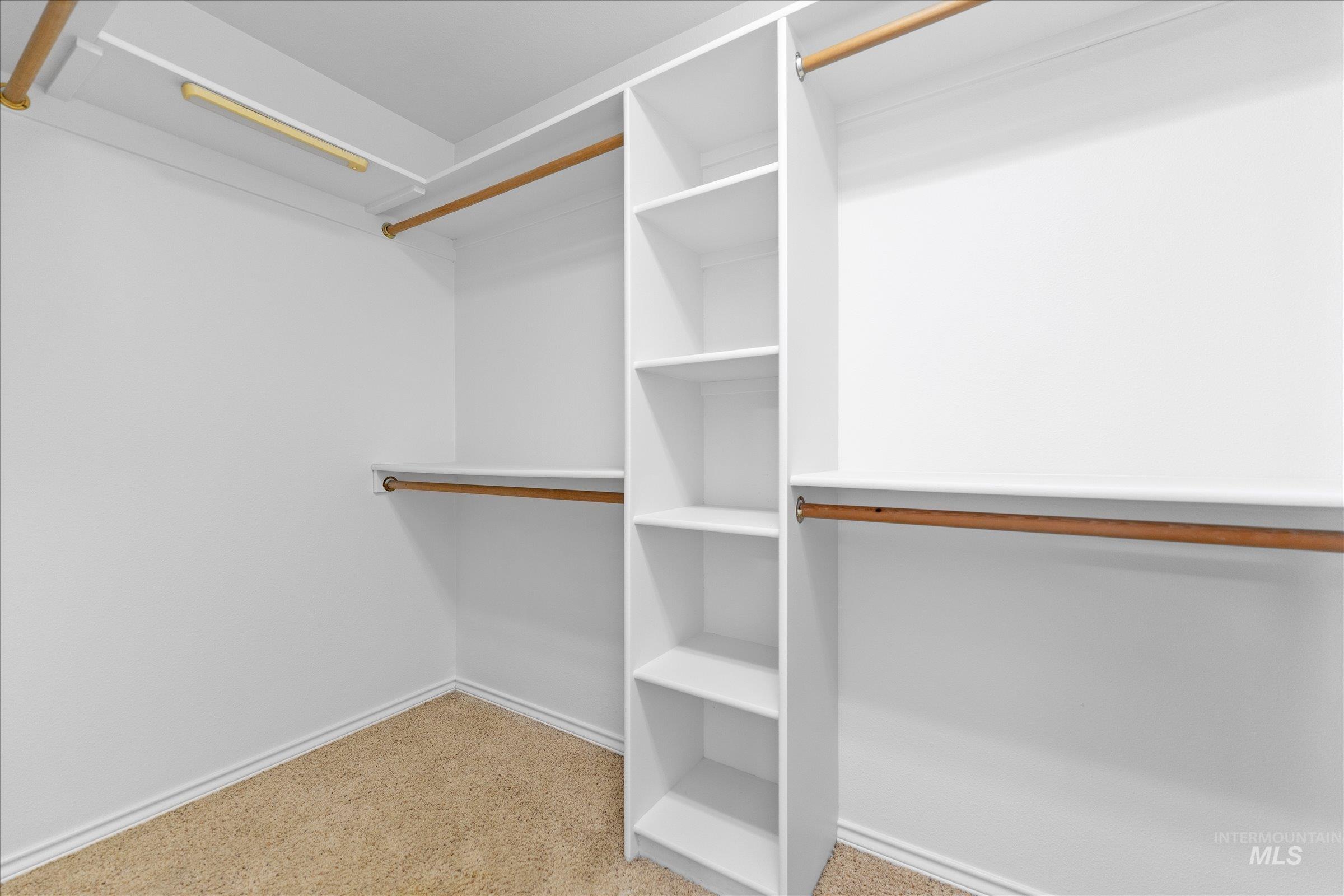 property viewer photo 13
