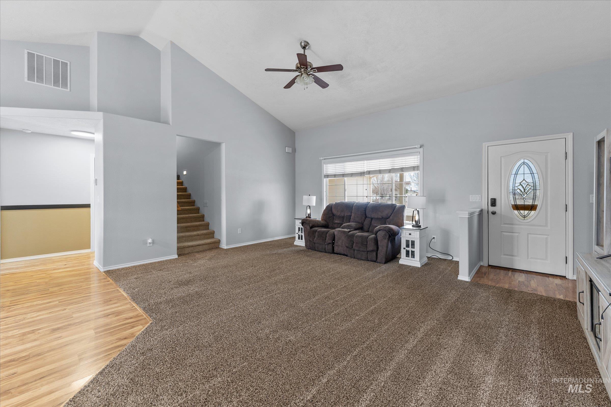 property viewer photo 3