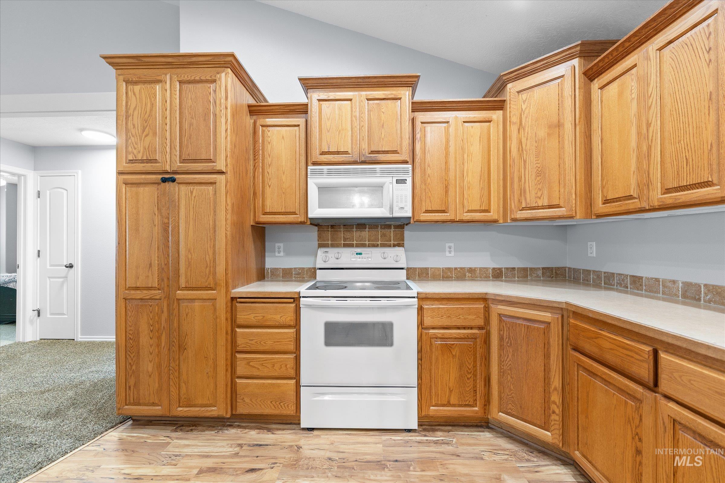 property viewer photo 6