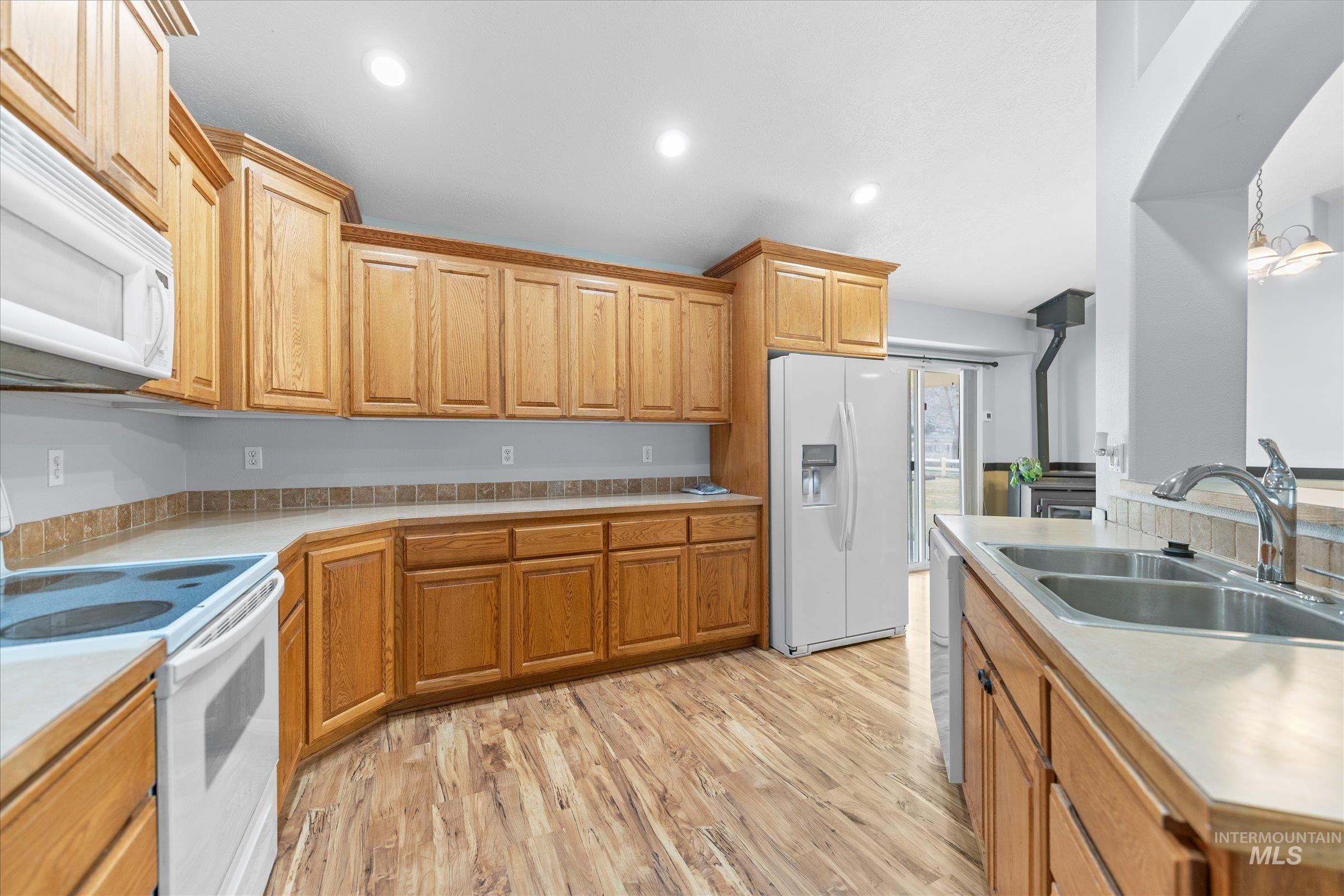 property viewer photo 7