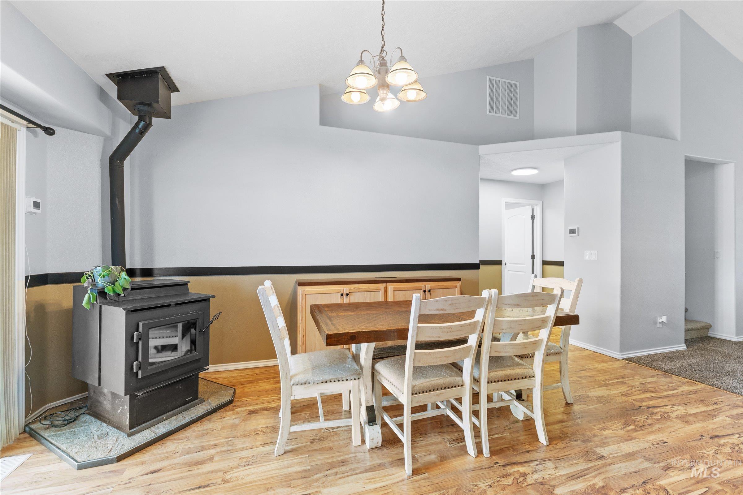property viewer photo 9