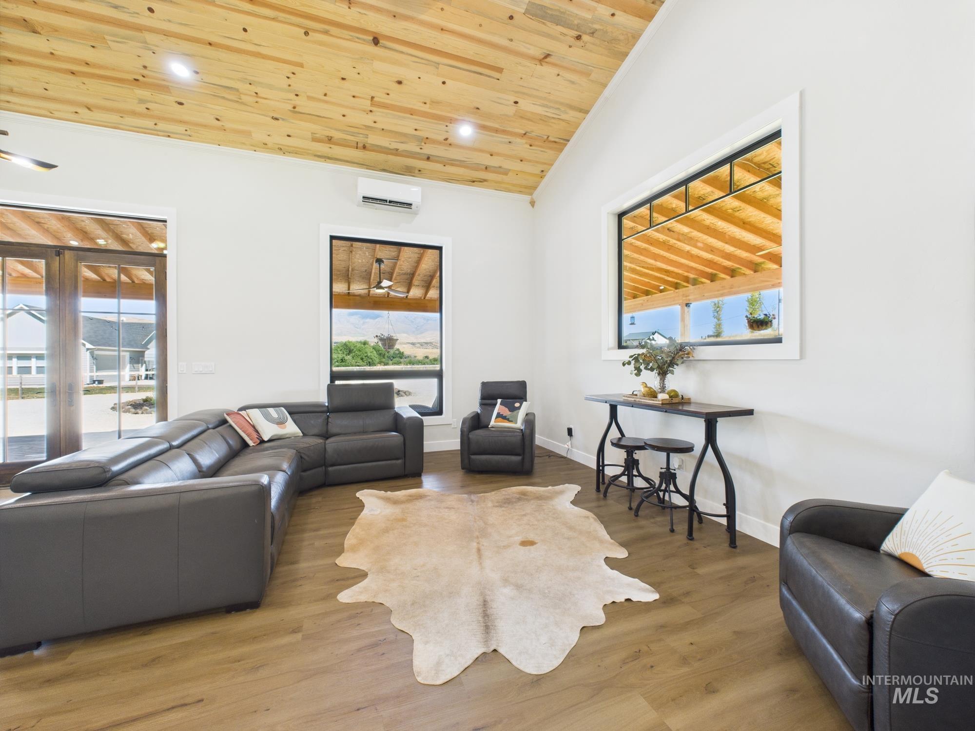 property viewer photo 10