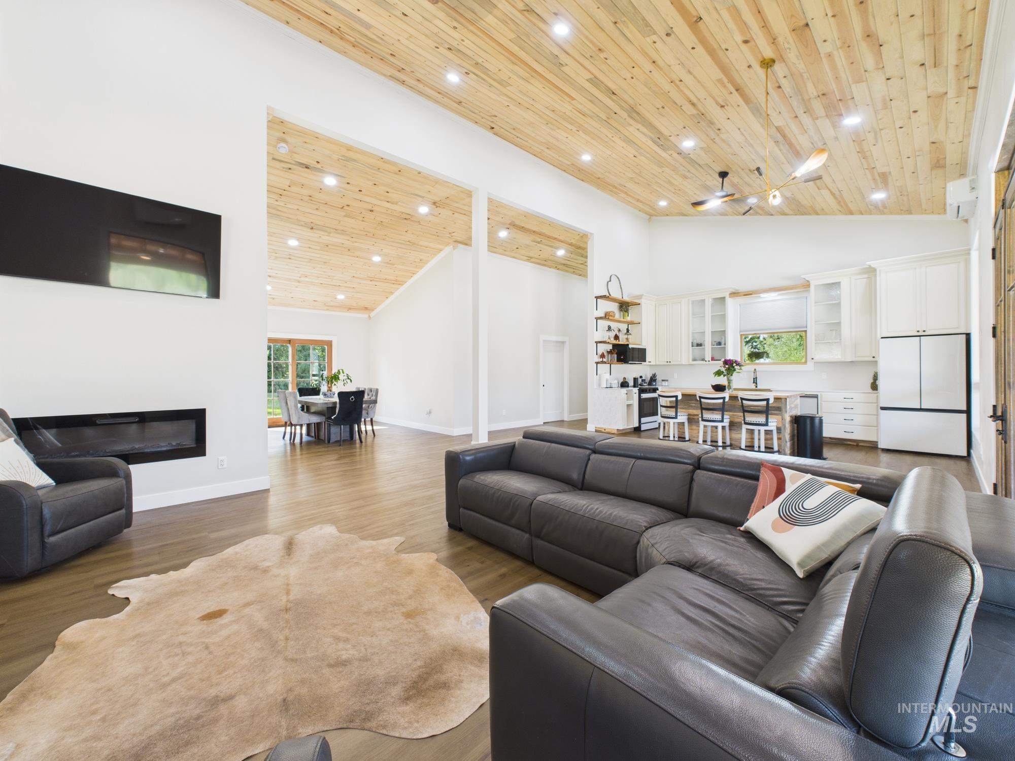 property viewer photo 12
