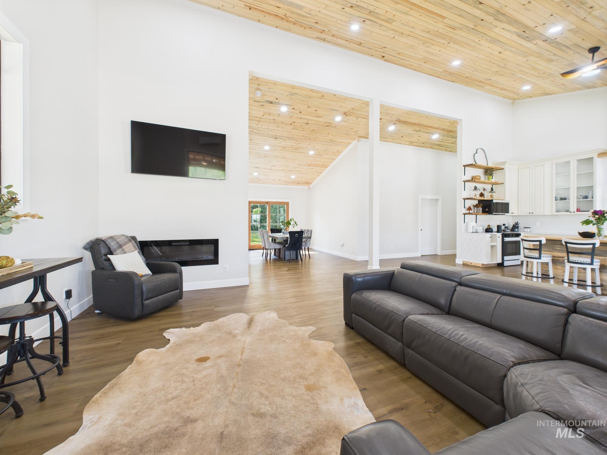 property viewer photo 13