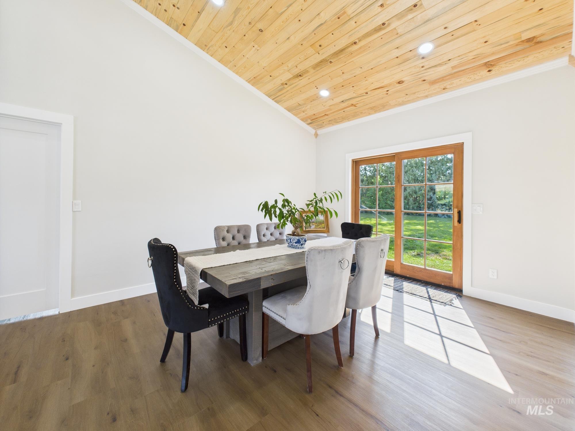 property viewer photo 20
