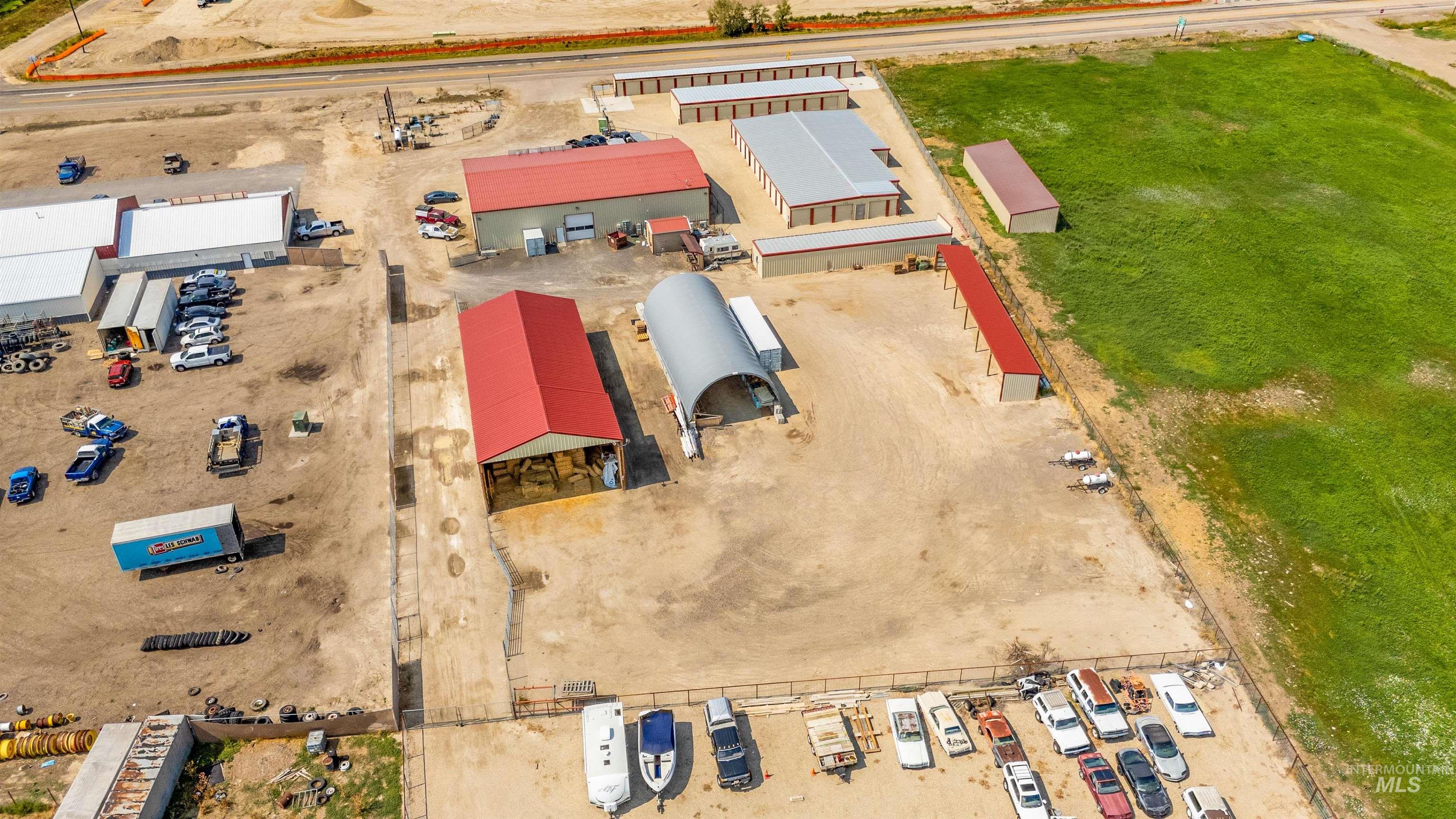 main property photo 35