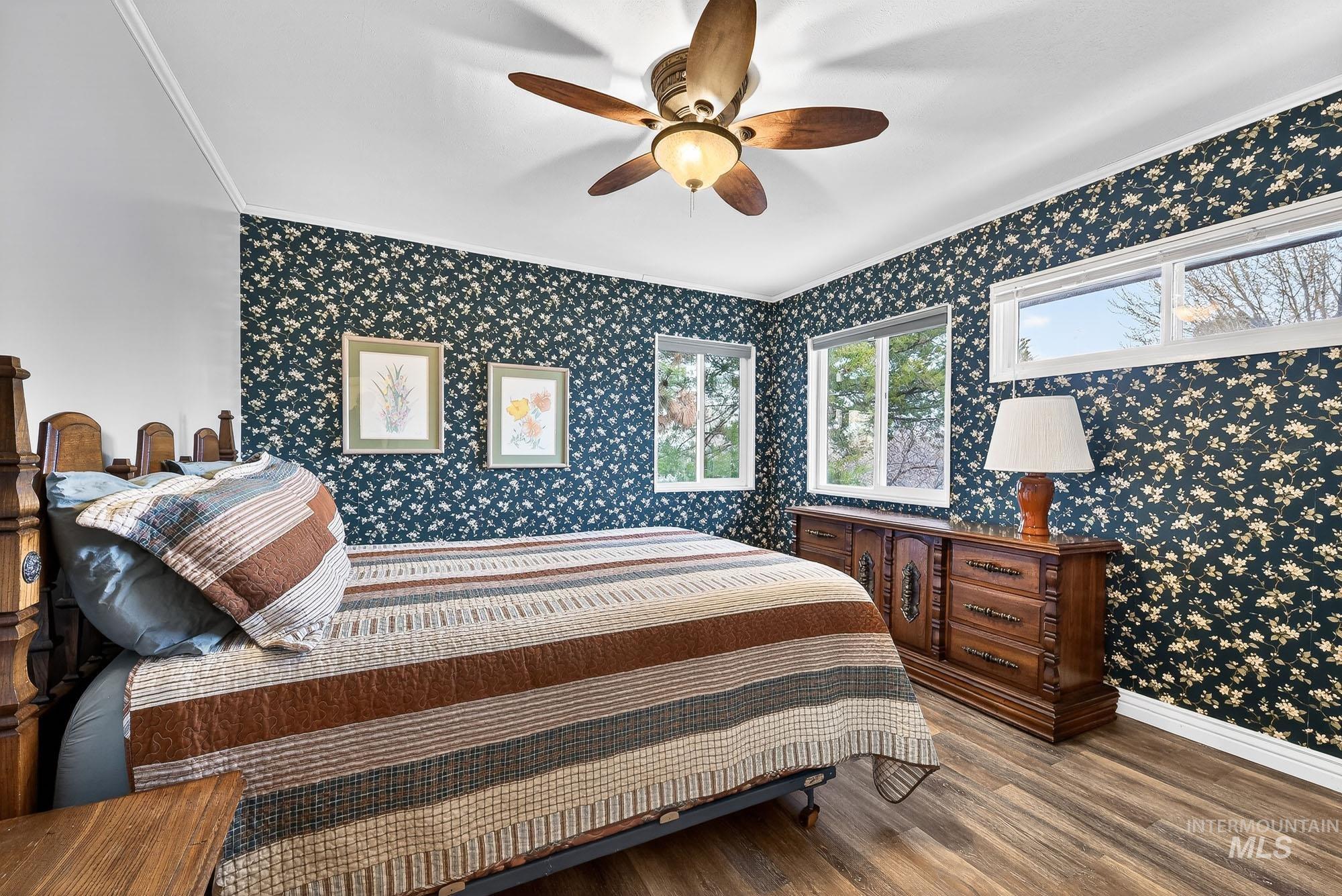 main property photo 17