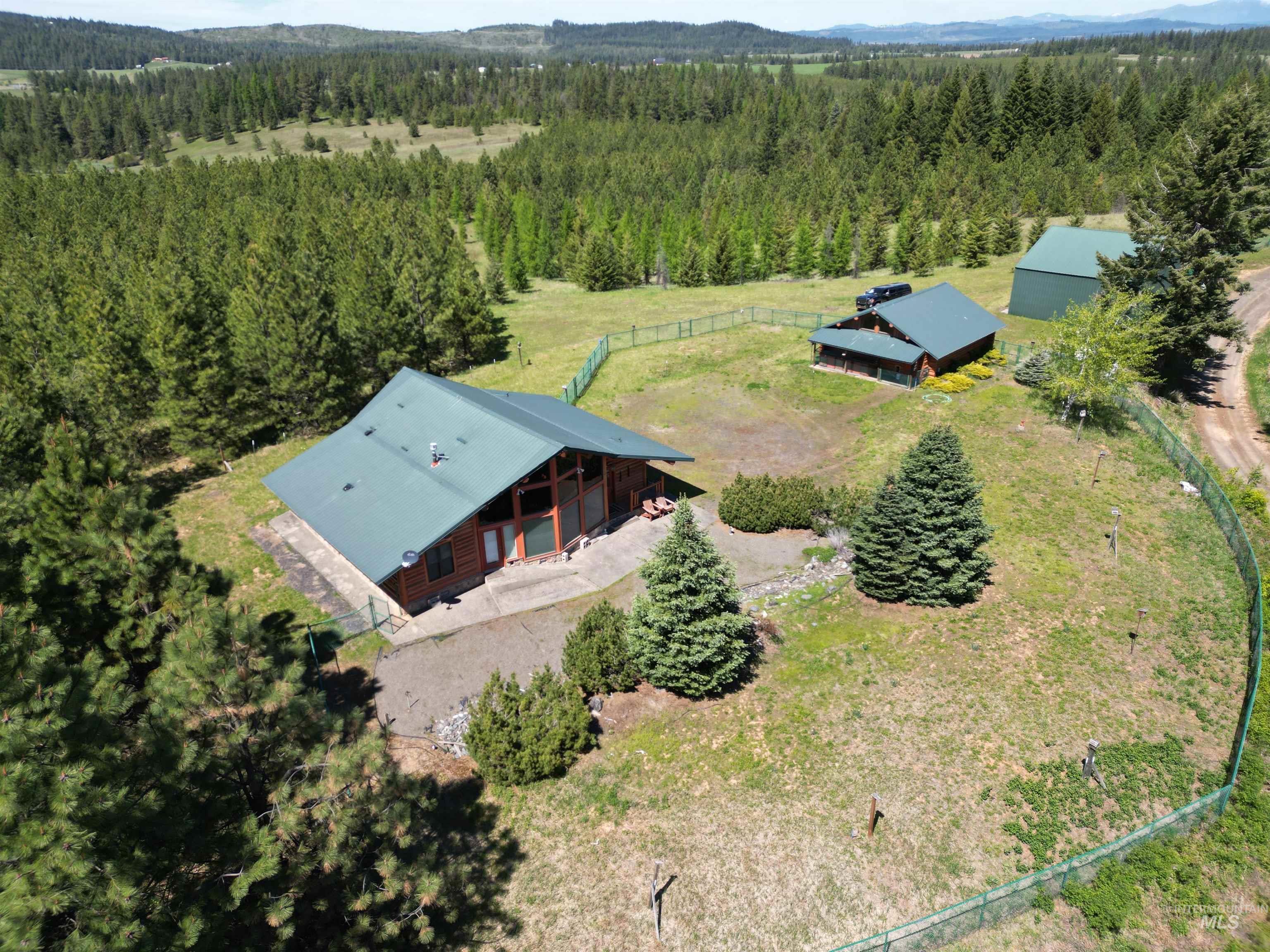 main property photo 10