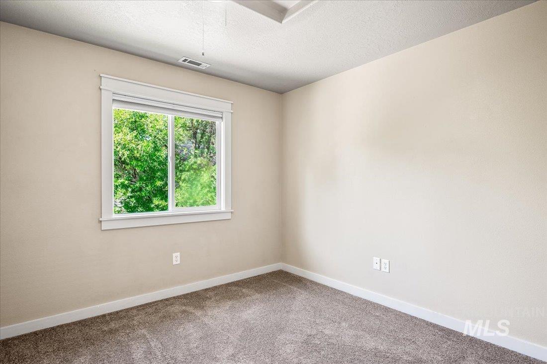 property viewer photo 10
