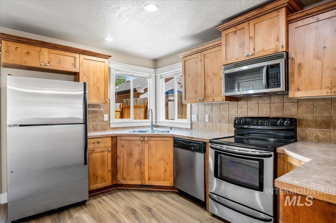 property viewer photo 5