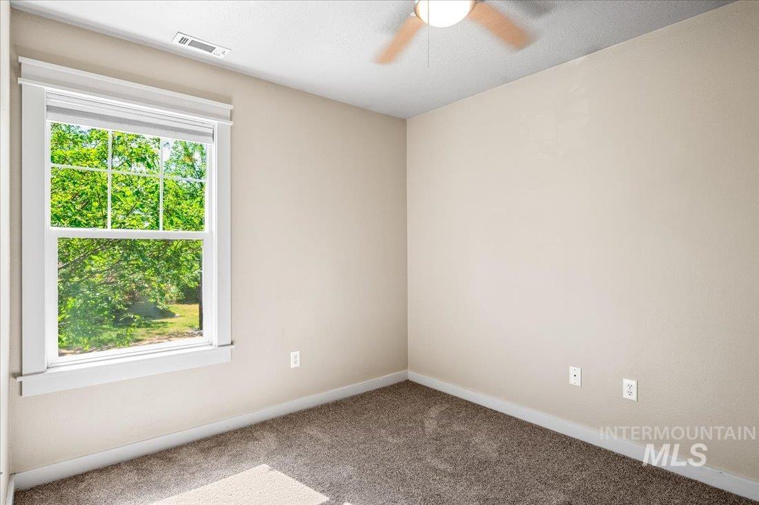 property viewer photo 9