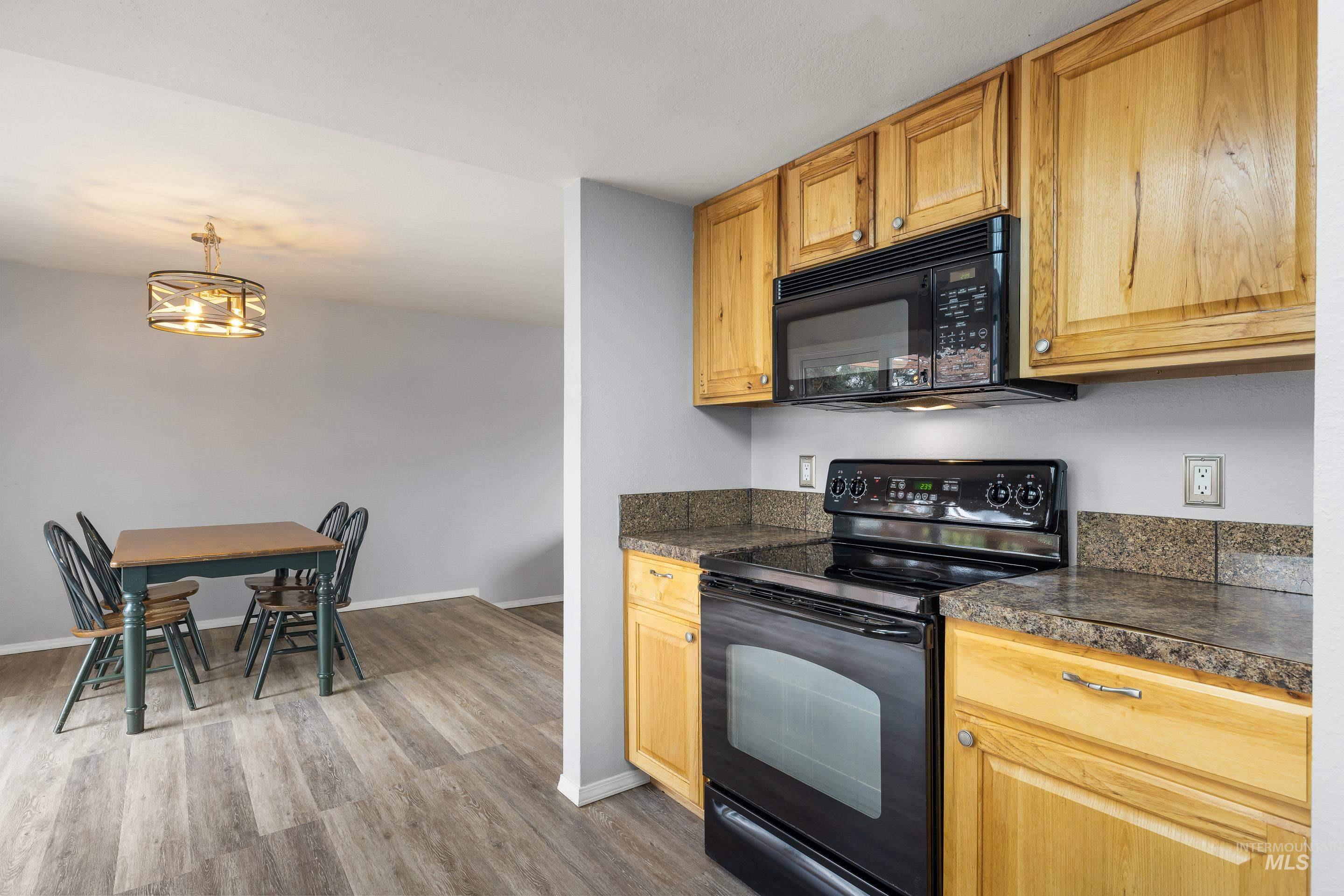 property viewer photo 13