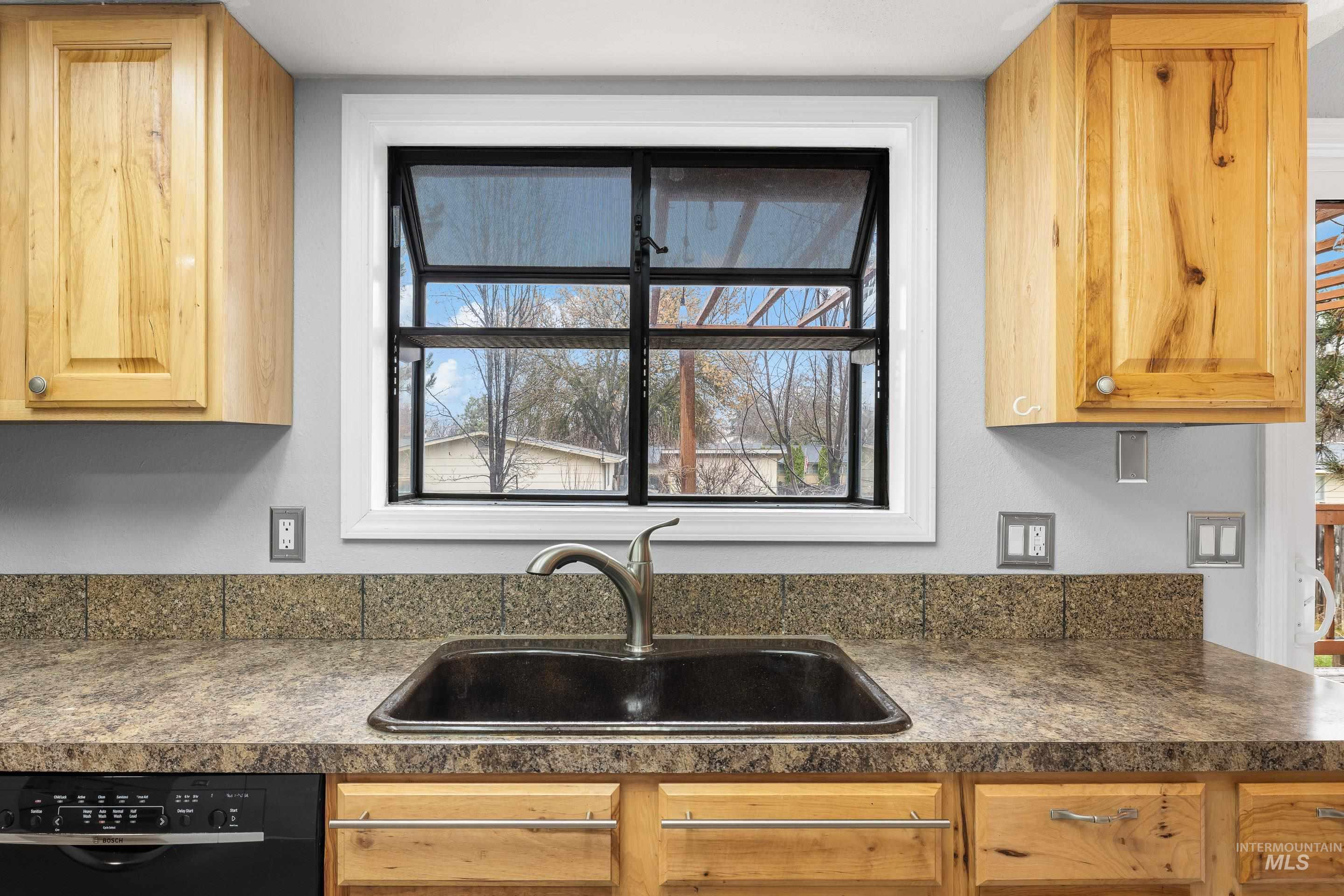 property viewer photo 14