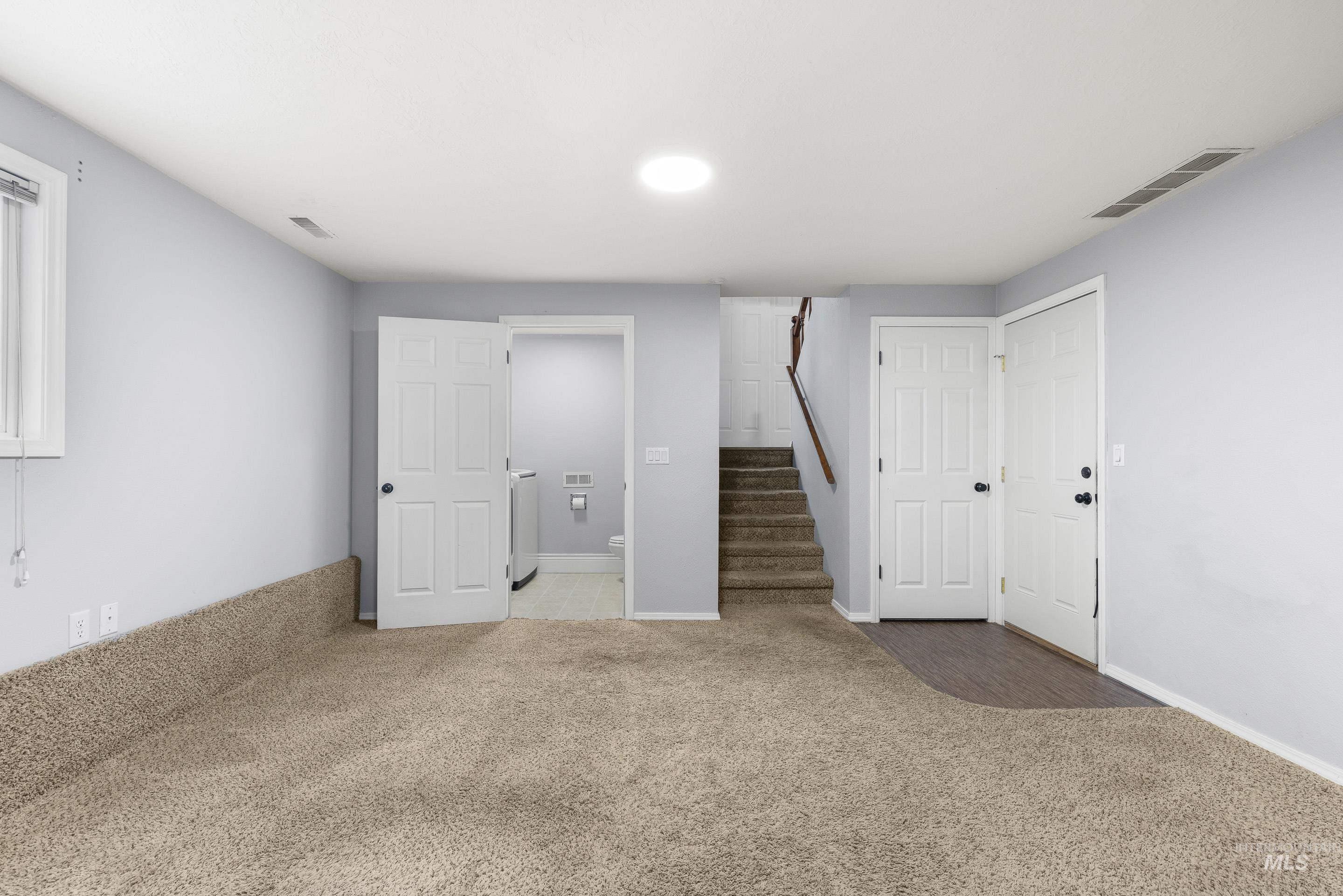 property viewer photo 23