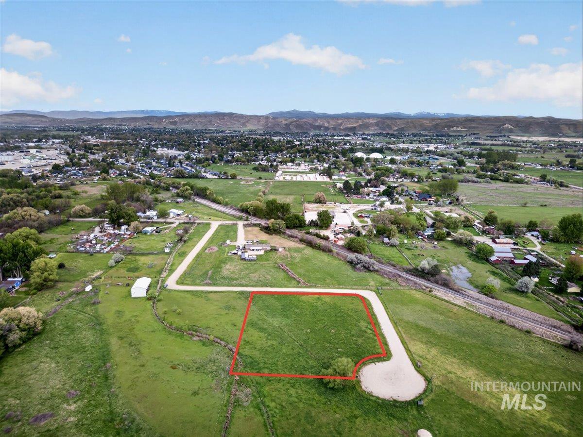 main property photo 2